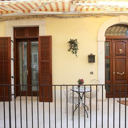Casa Vacanza Il Dromone Pozzallo Exterior foto